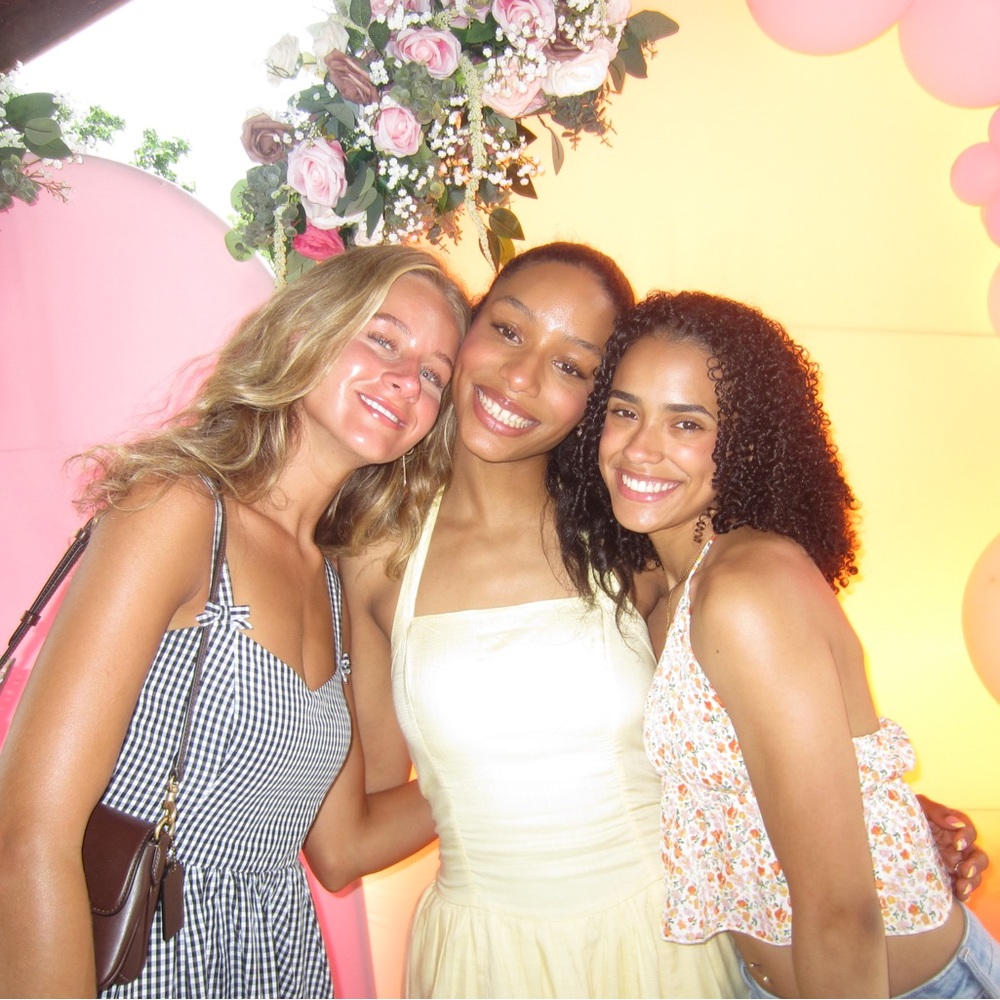 Meet your Posher, Erelly